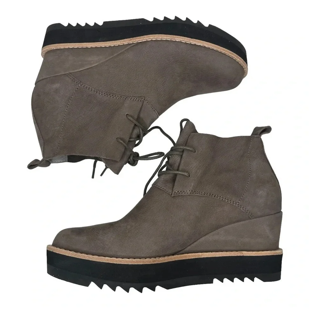 Eileen Fisher Women's Gray Capa Wedge Bootie. Sz: 6